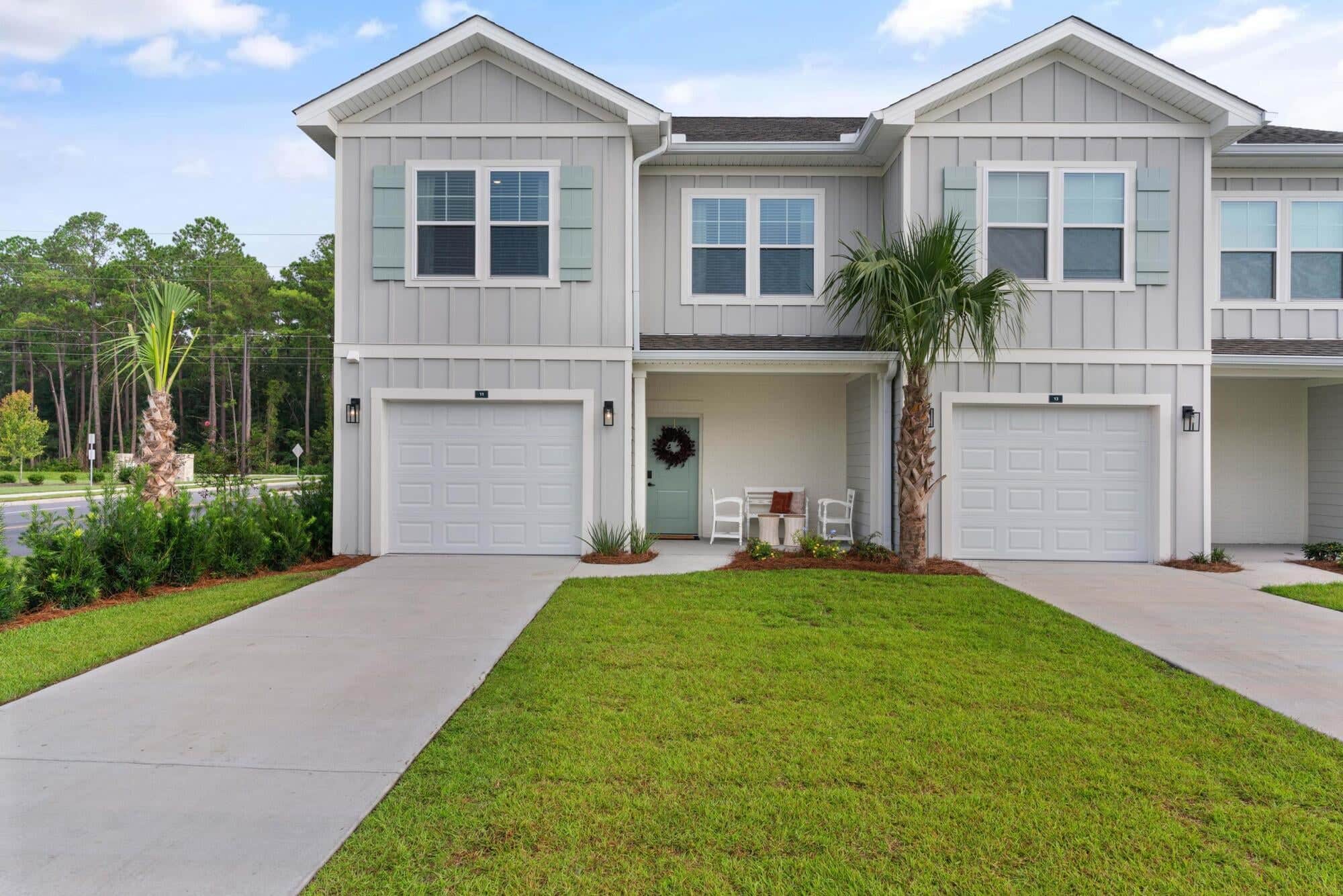 Villas and townhomes at Pointe Villas Brunswick in Brunswick, Georgia